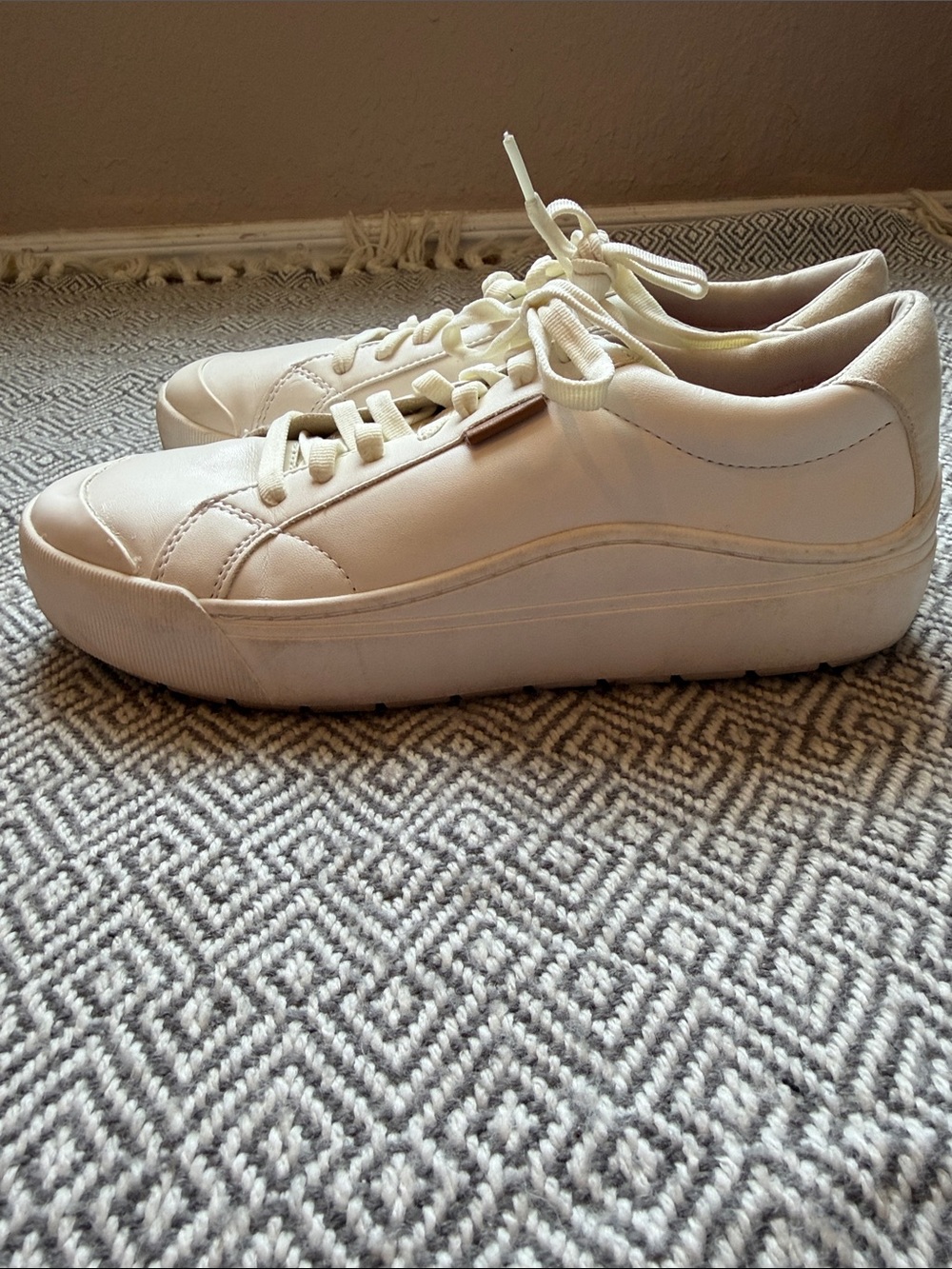 Dr Scholl’s Time off white Low-Top Leather Sneakers - Picture 7 of 15